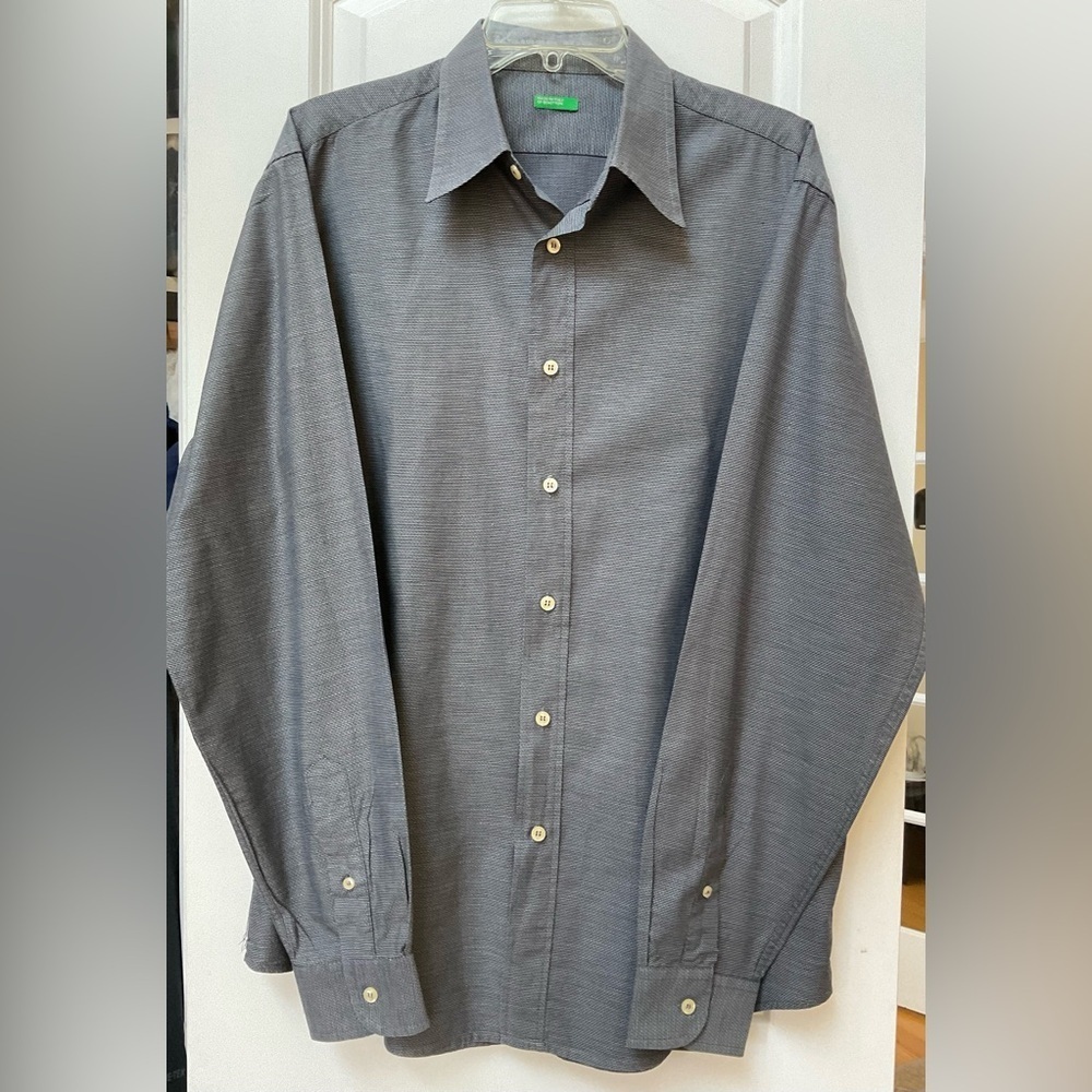 Benetton Men’s Textured Spread Collar Shirt